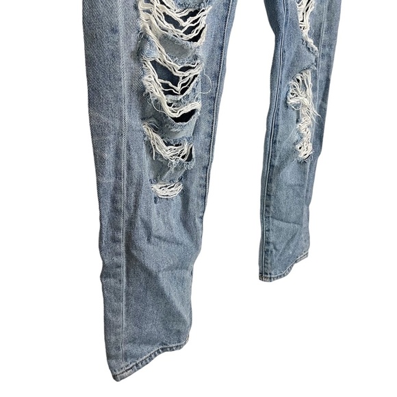 AMERICAN EAGLE HI-RISE GIRLFRIEND Distressed Medium Blue Wash Zip Fly Jeans sz 2 - Picture 7 of 16